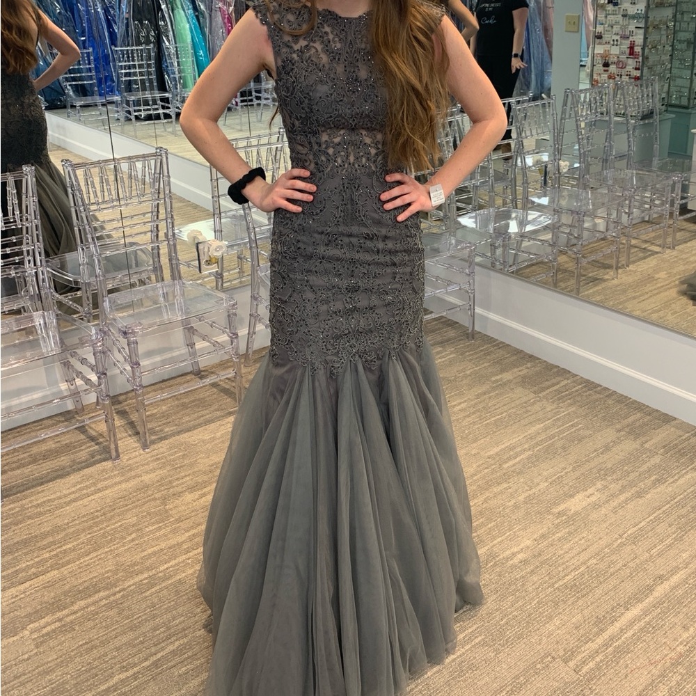 Elegant Gray Lace Evening Gown